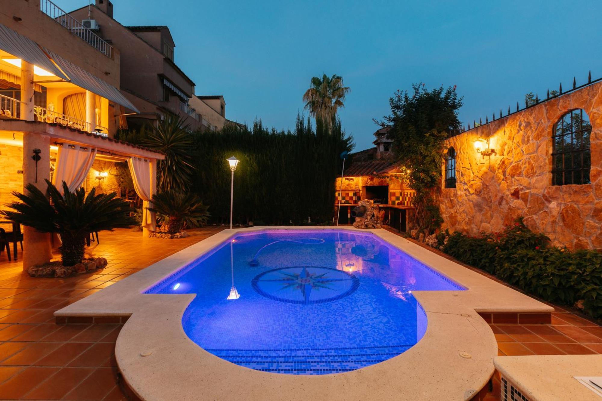 Chalet, Villa Rodeada De Naturaleza Piscina A Doce Klm De Valencia Y 7 Del Aeropuerto 外观 照片