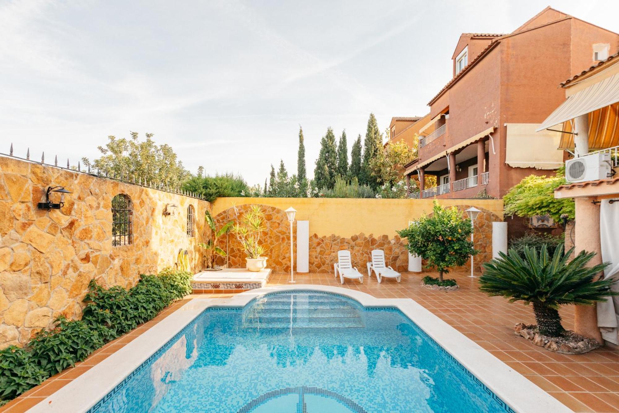 Chalet, Villa Rodeada De Naturaleza Piscina A Doce Klm De Valencia Y 7 Del Aeropuerto 外观 照片