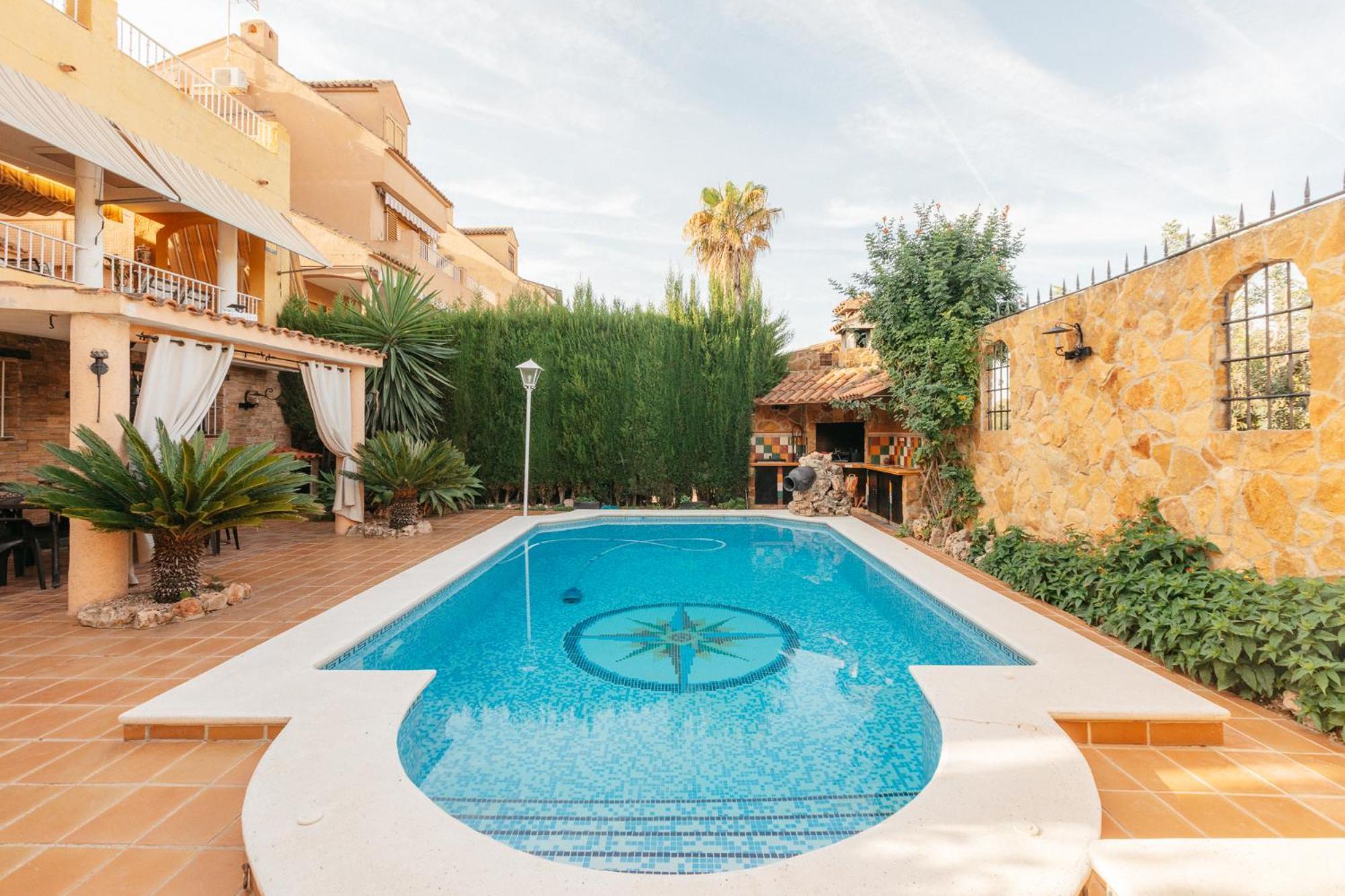 Chalet, Villa Rodeada De Naturaleza Piscina A Doce Klm De Valencia Y 7 Del Aeropuerto 外观 照片