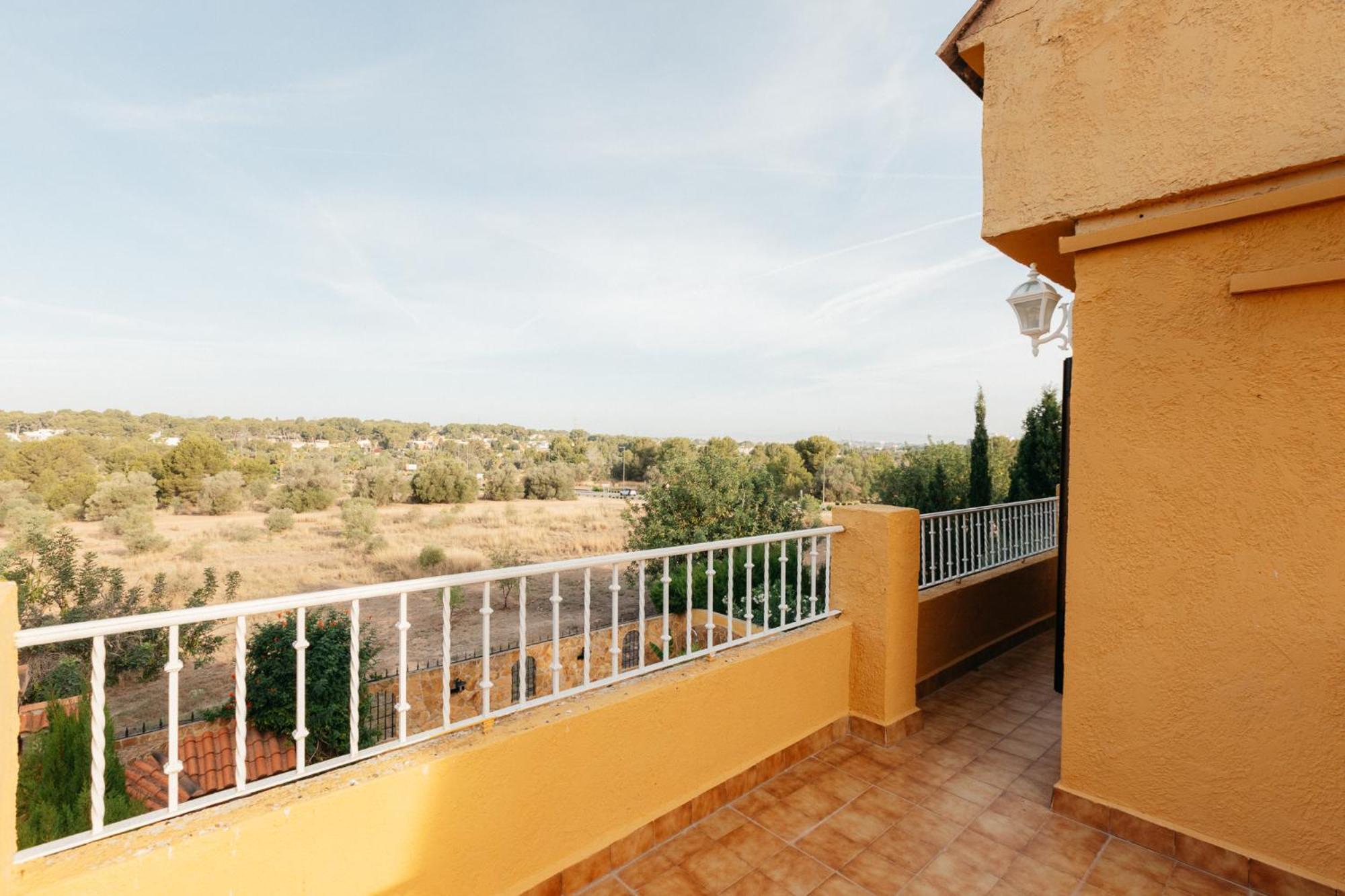 Chalet, Villa Rodeada De Naturaleza Piscina A Doce Klm De Valencia Y 7 Del Aeropuerto 外观 照片