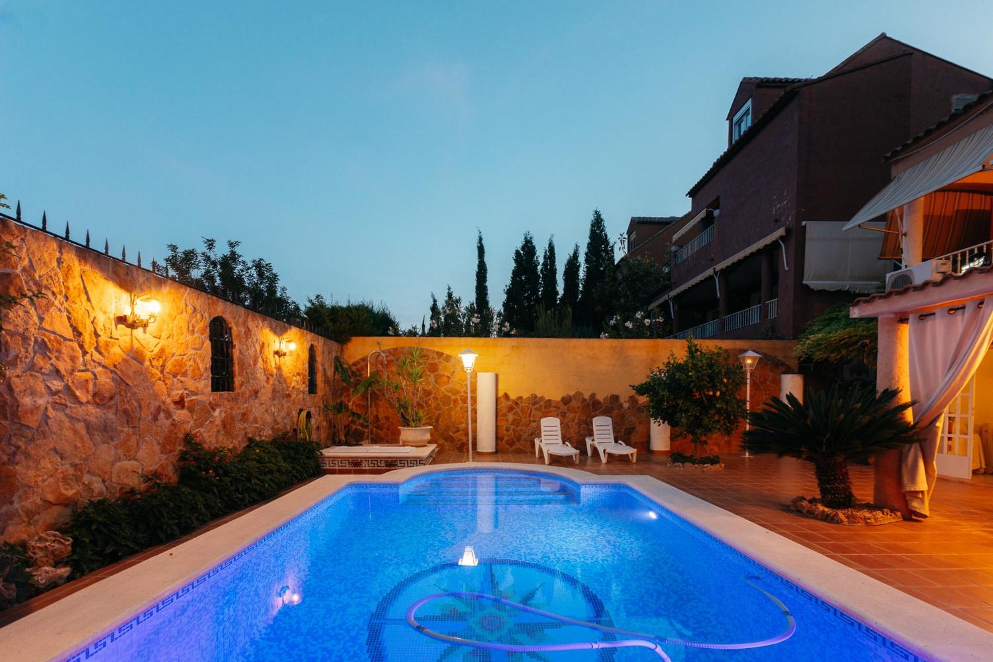 Chalet, Villa Rodeada De Naturaleza Piscina A Doce Klm De Valencia Y 7 Del Aeropuerto 外观 照片