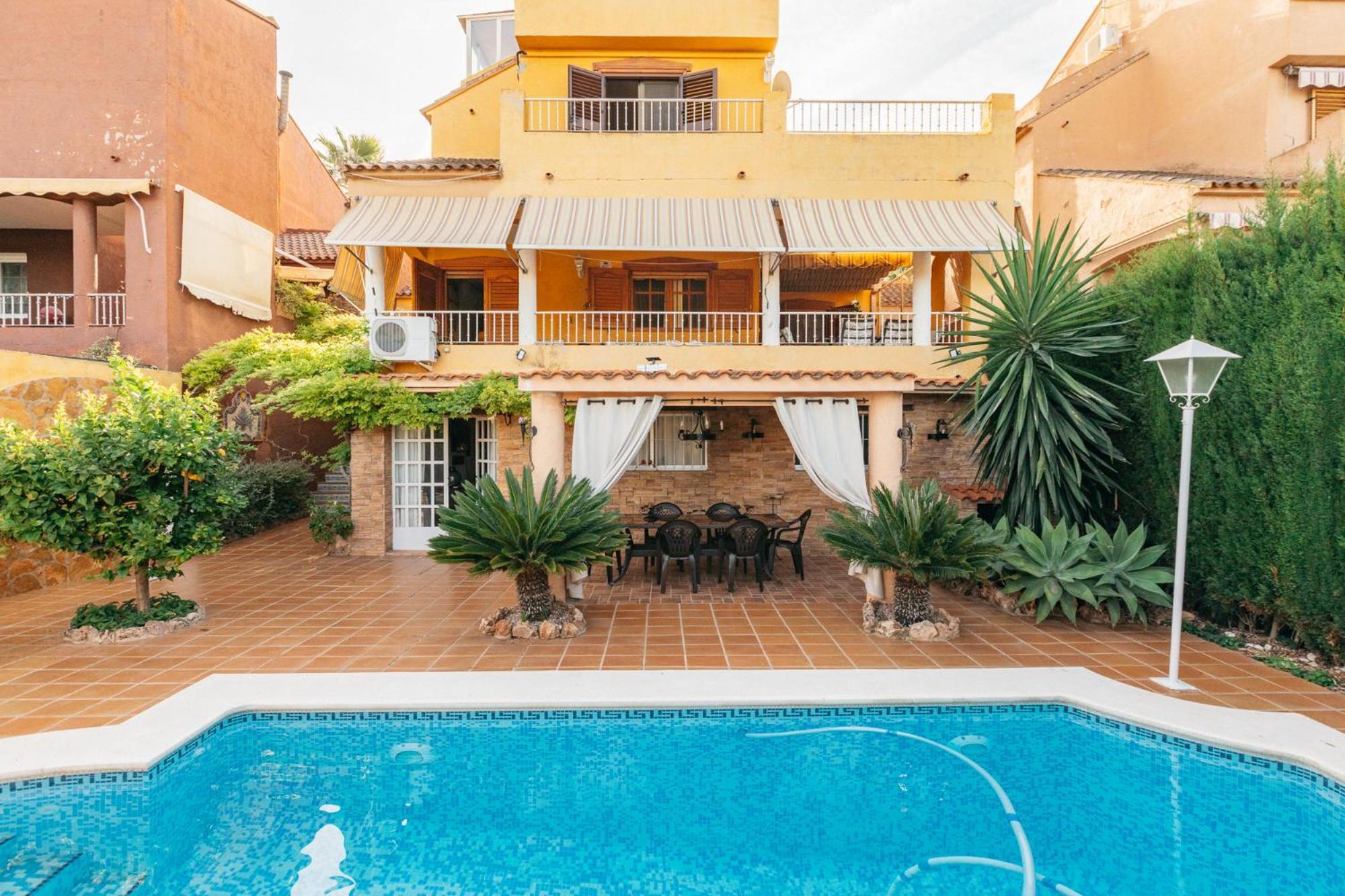 Chalet, Villa Rodeada De Naturaleza Piscina A Doce Klm De Valencia Y 7 Del Aeropuerto 外观 照片